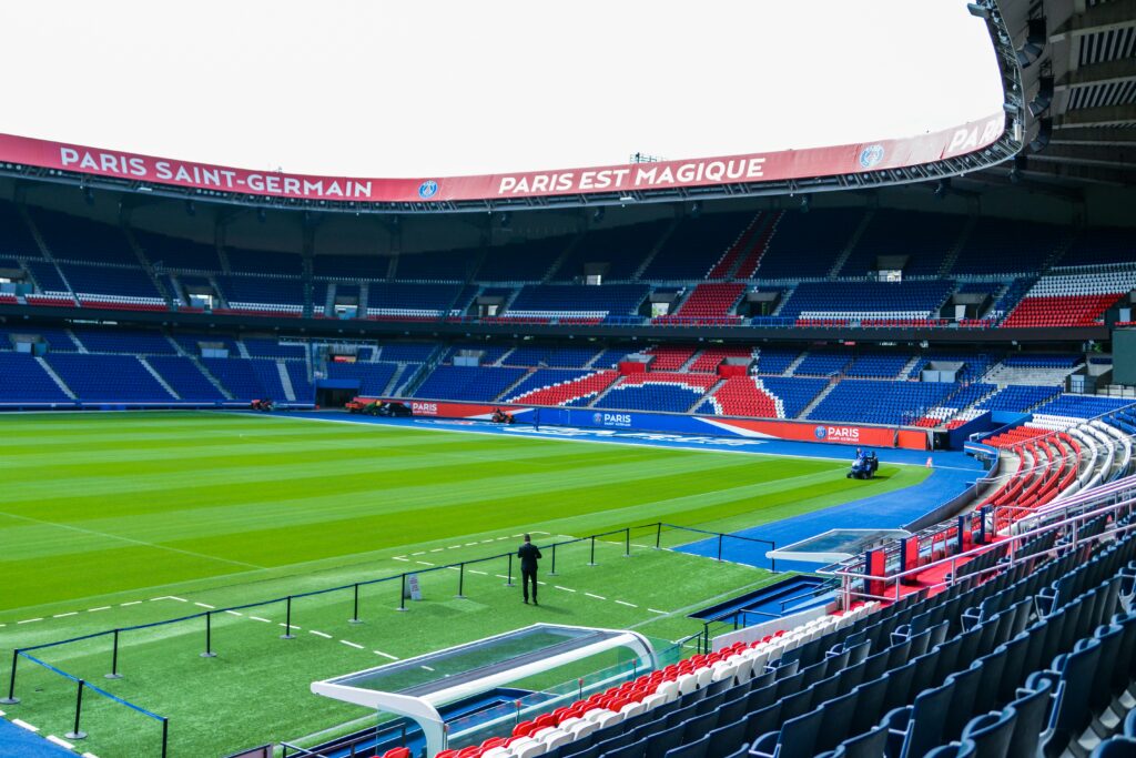 Paris Saint-Germain hjemmebanetrøje 2024/25